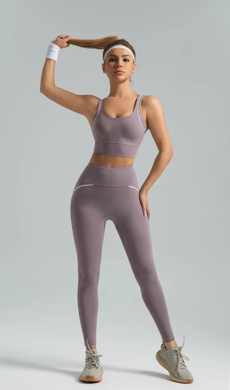 VogueFlow Yoga Set