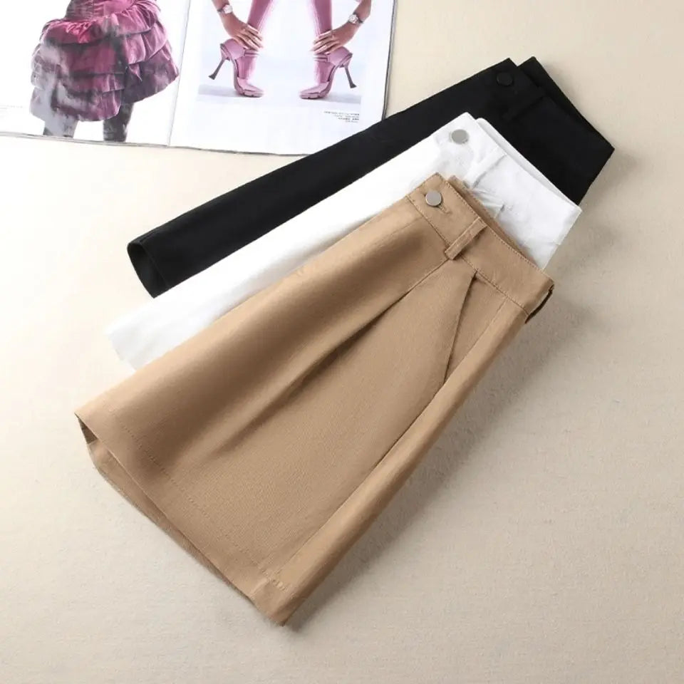 Velvet Vogue Chic Shorts