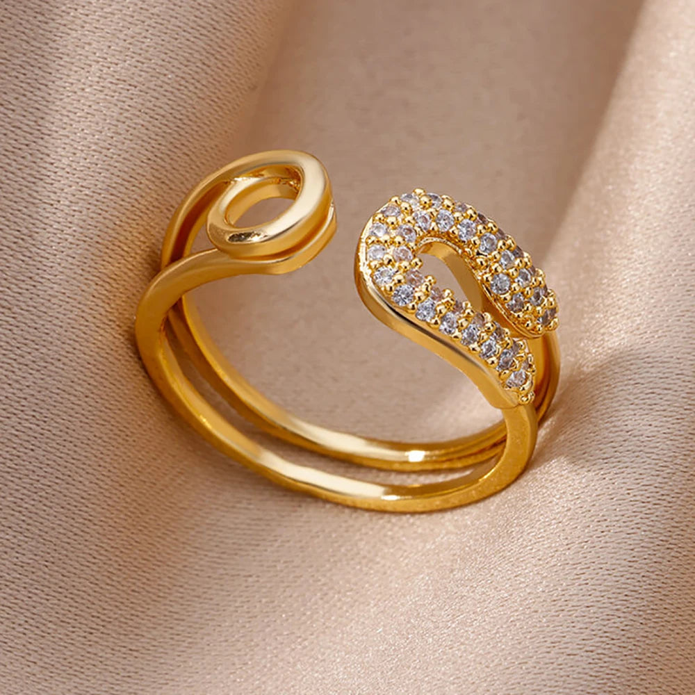Velvet Celestial Zircon Ring 🌙